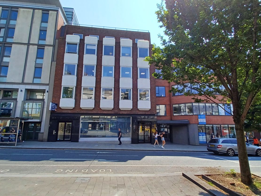 1st Floor, 93-94 Queens Road, Brighton, East Sussex, BN1 3XE