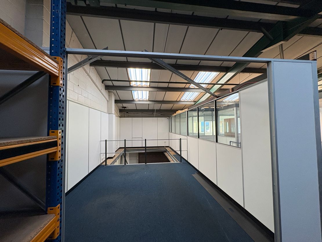 Unit 5, Rutherford Way Industrial Estate, Rutherford Way, Crawley, West Sussex, RH10 9LN