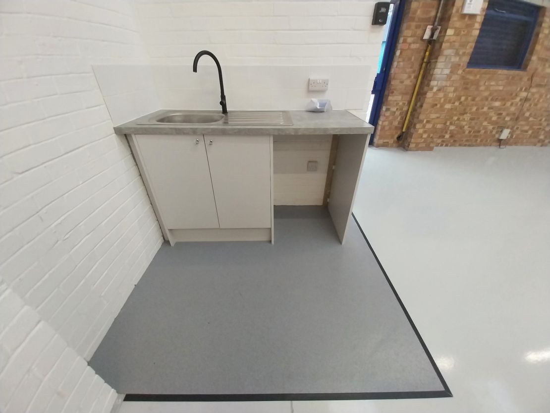 Unit 3 Silverwing Industrial Estate, Horatius Way, Croydon, CR0 4RU