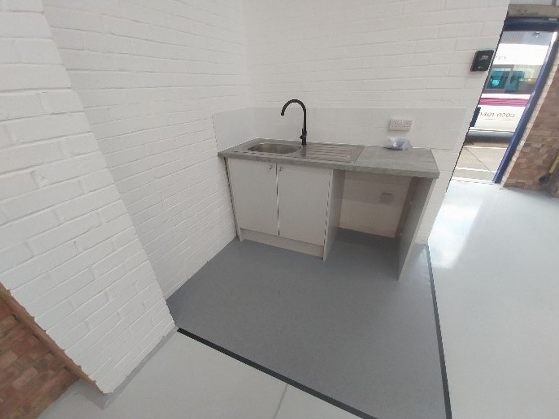 Unit 3 Silverwing Industrial Estate, Horatius Way, Croydon, CR0 4RU