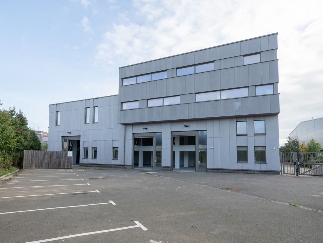 Unit 5 Ikon, 2 Purley Way, Croydon, Surrey, CR0 3JP