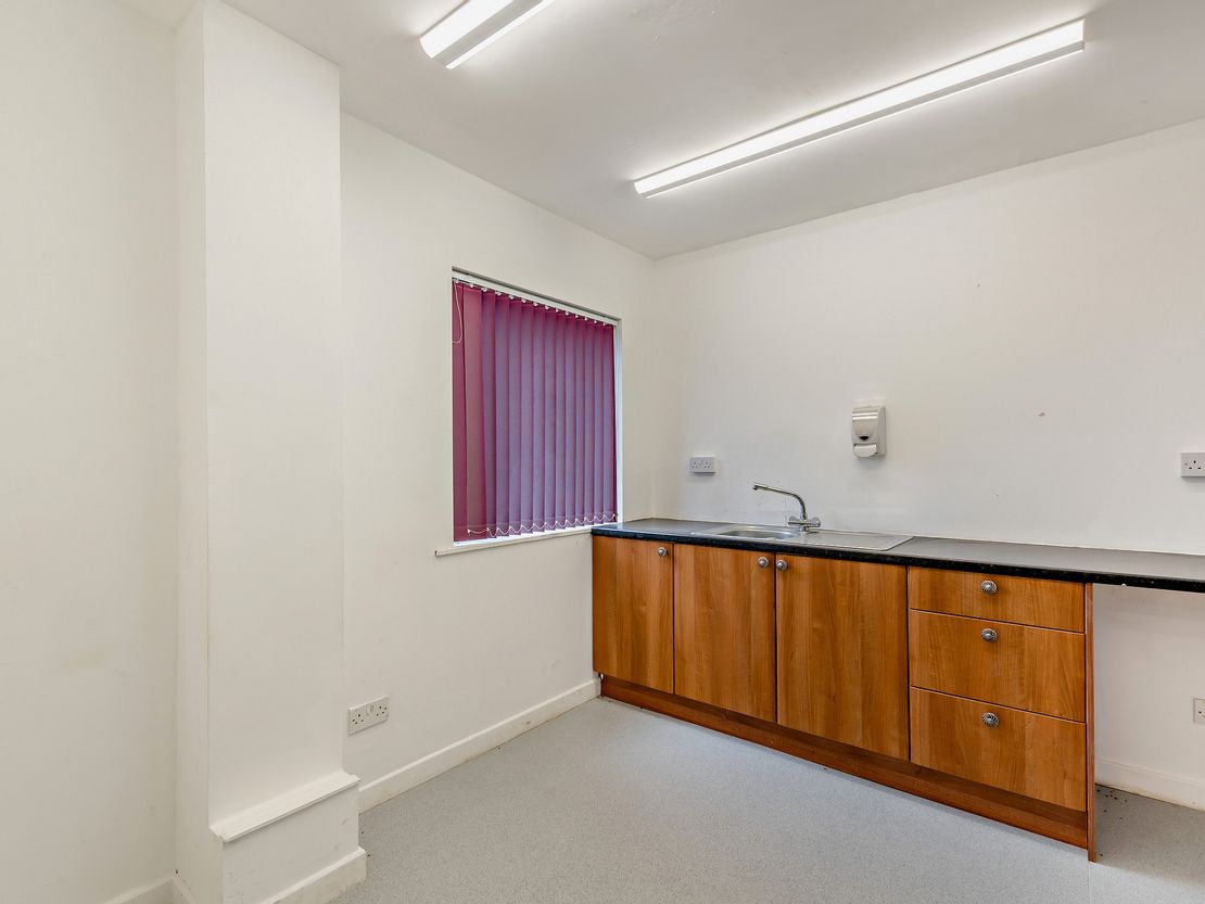 Unit 10 Parkway Business Centre, A494 North Wales, Sixth Avenue, Deeside Industrial Park, Deeside, CH5 2LE