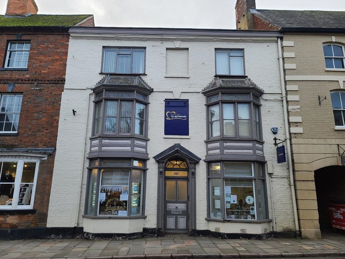 167 Watling Street West, Towcester, Northamptonshire, NN12 6BX