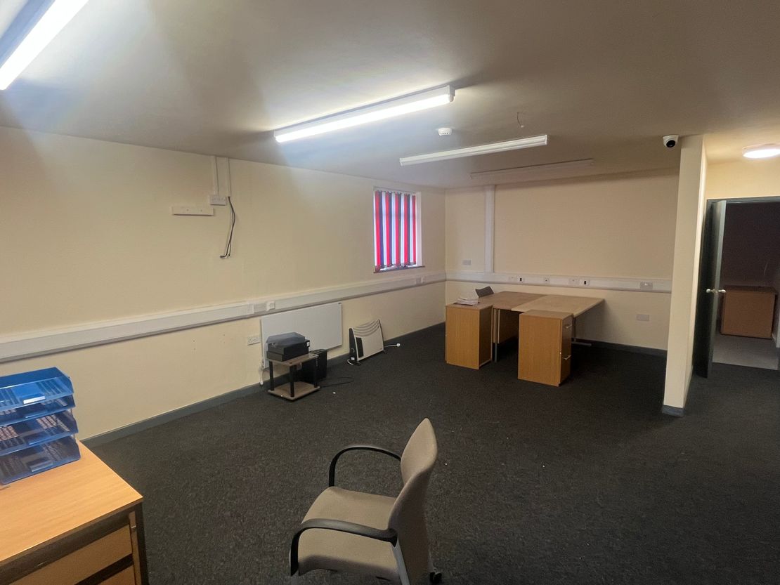 Lake Enterprise Park, Bergen Way, Sutton Fields Industrial Estate, Hull, East Yorkshire, HU7 0YQ