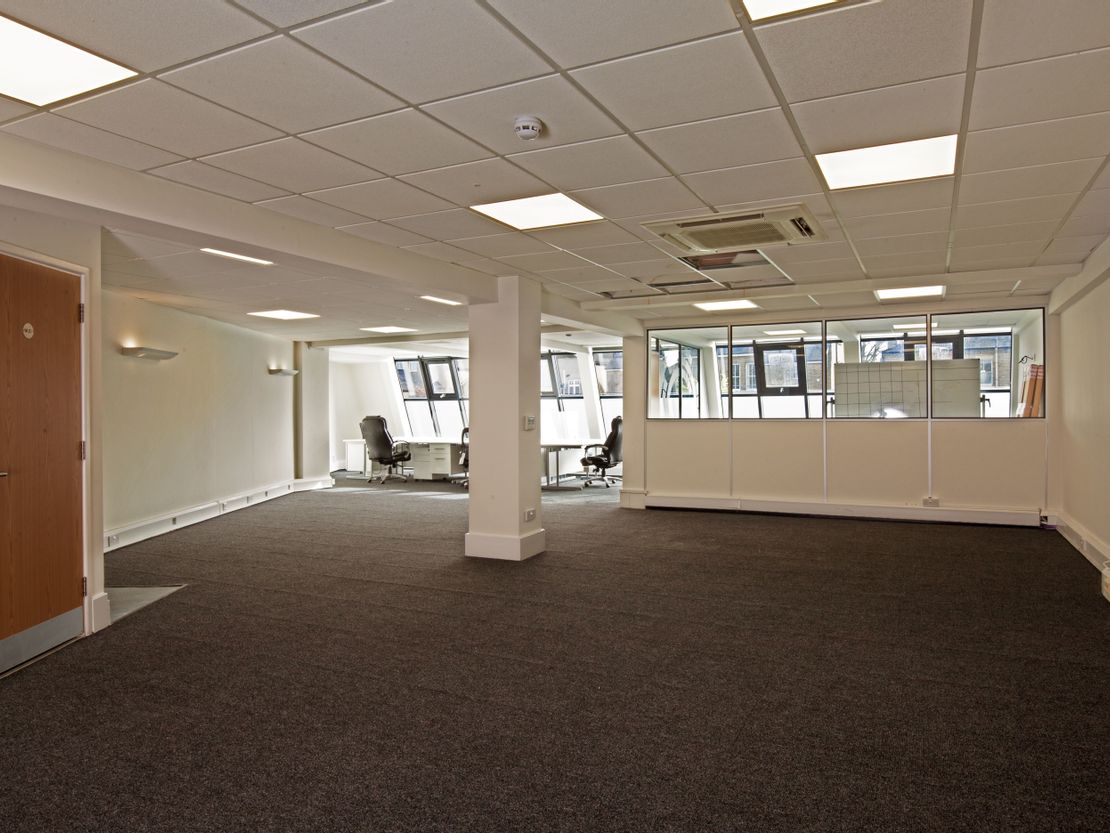 Suite 8 The Aquarium, 101 Lower Anchor Street, Chelmsford, Essex, CM2 0AU