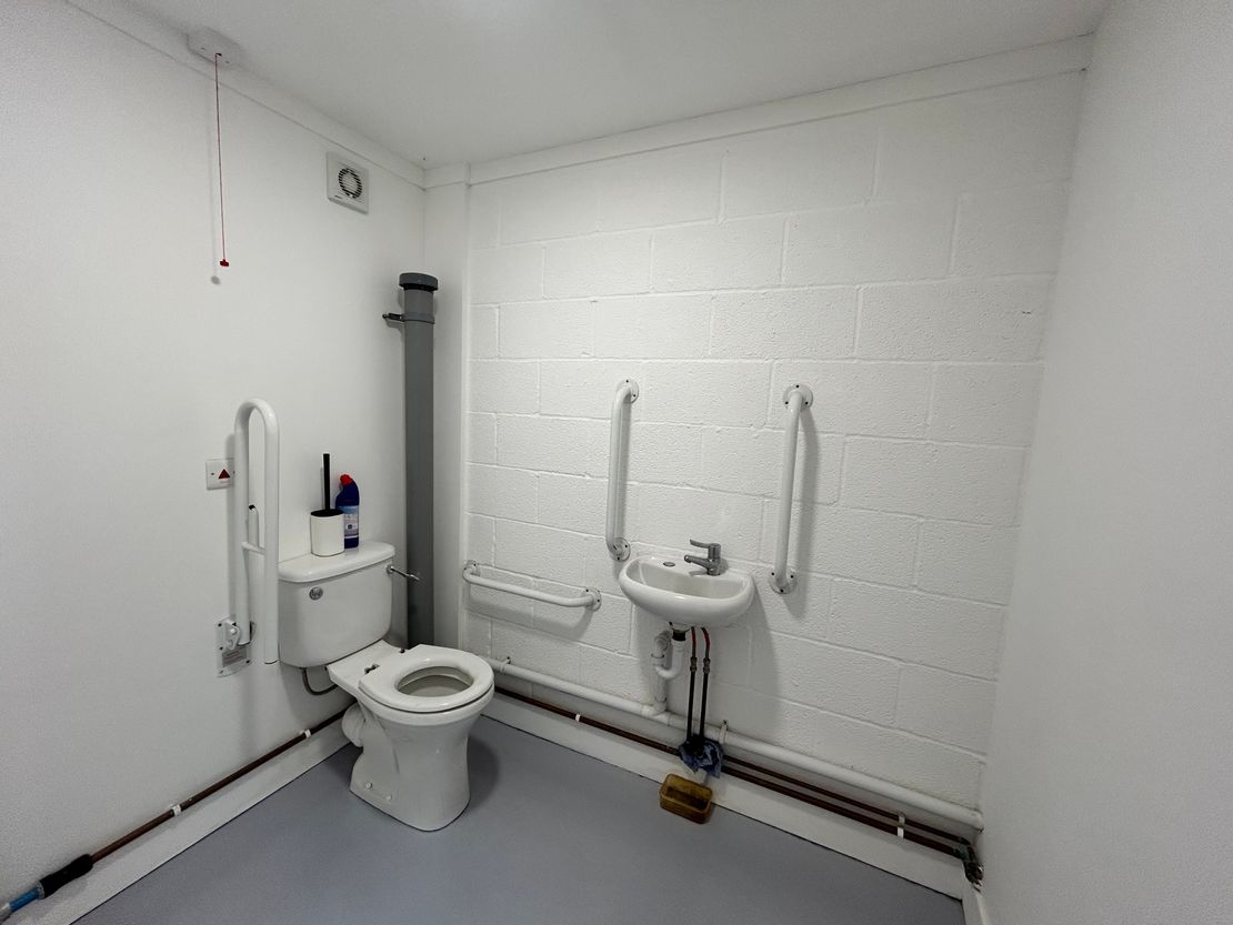 Units B2 & B3 Manor Nurseries, Stockbridge Road, Timsbury, Romsey, Hampshire SO51 0NB