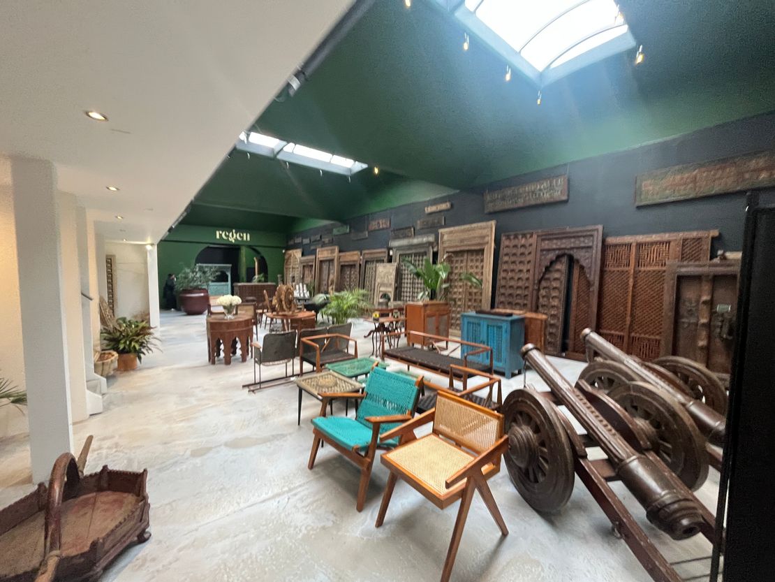 Unit 18, Lloyds Court, Manor Royal, Crawley, West Sussex, RH10 9QX
