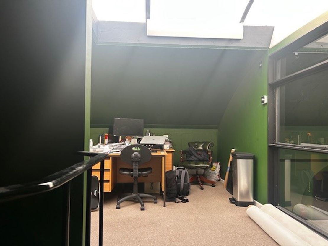 Unit 18, Lloyds Court, Manor Royal, Crawley, West Sussex, RH10 9QX