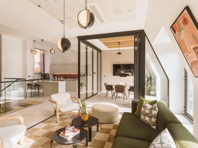 Property Image for 81 Colmore Row, Birmingham, West Midlands, B3 2AP