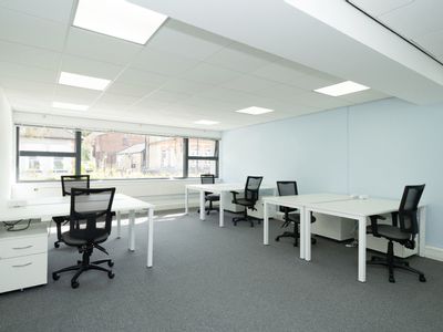 Property Image for The Q, Quadrant House, 47 Croydon Road, Caterham, CR3 6TR