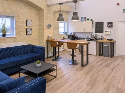 Property Image for First Floor School House, Homerton Gardens, Cambridge, Cambridgeshire, CB2 8EB