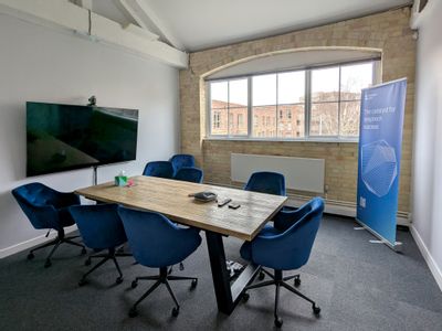 Property Image for First Floor School House, Homerton Gardens, Cambridge, Cambridgeshire, CB2 8EB