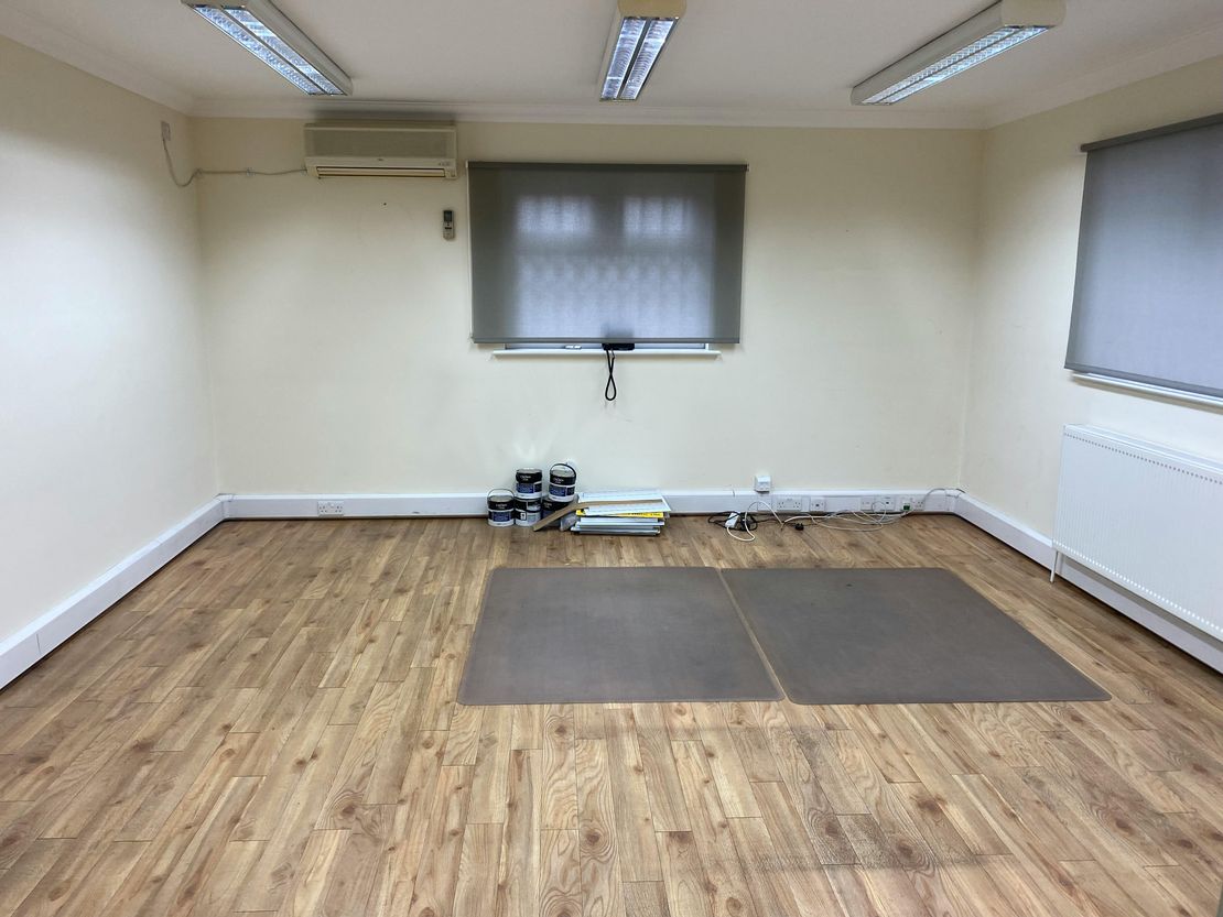 The Gatehouse, Manford Industrial Estate, Erith, DA8 2AJ