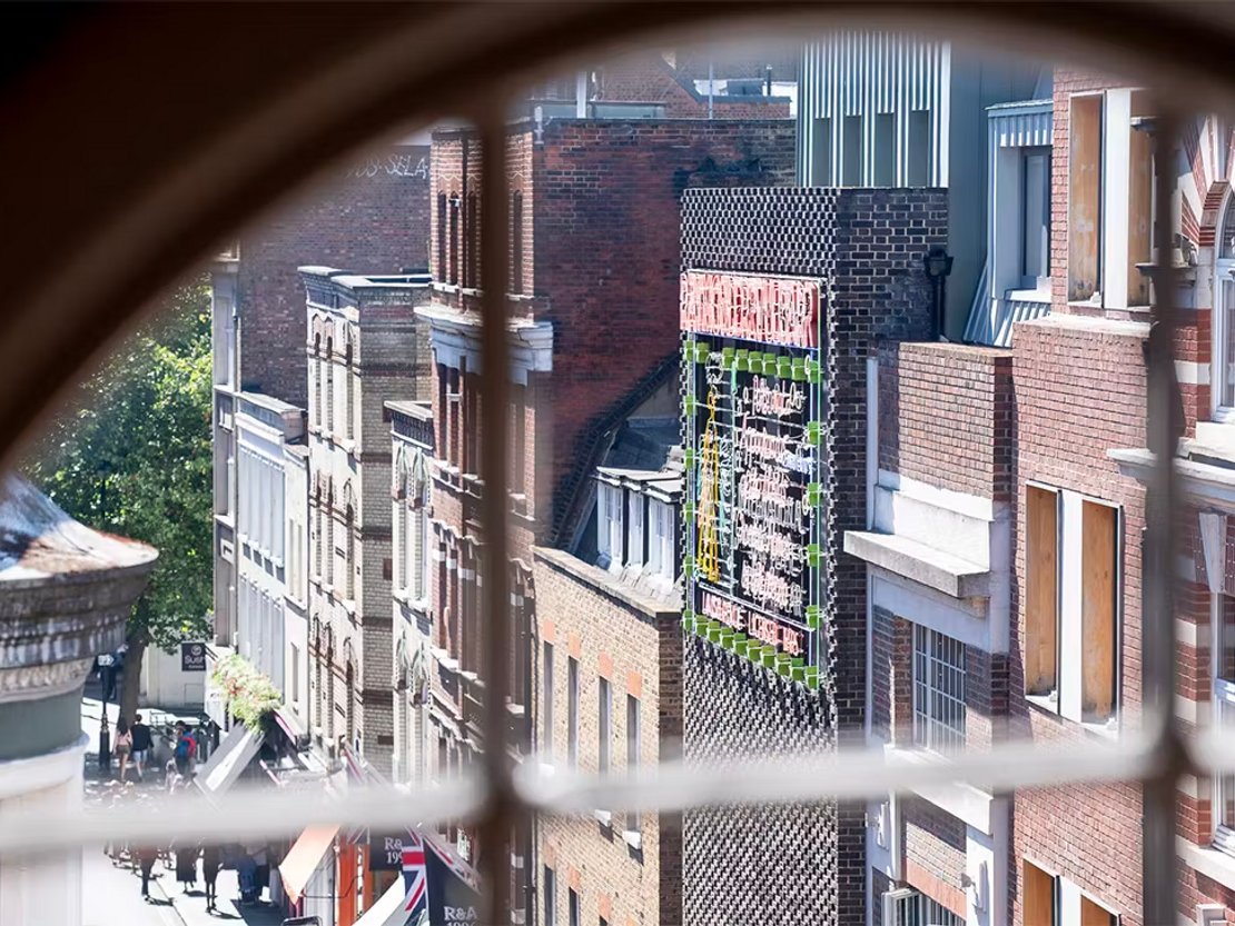 58 Wardour St, London W1D 4JQ