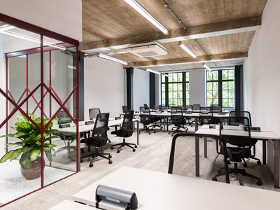 Property Image for 2 Whitechapel Rd, London E1 1EW