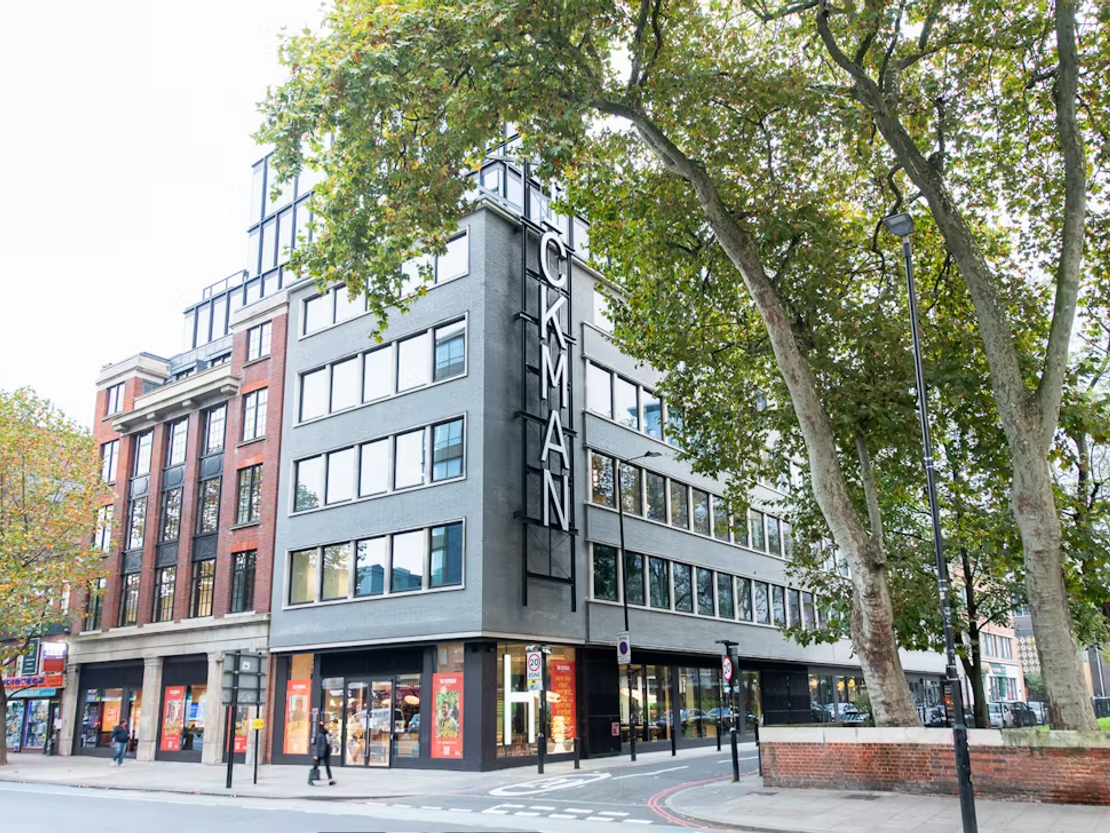 2 Whitechapel Rd, London E1 1EW