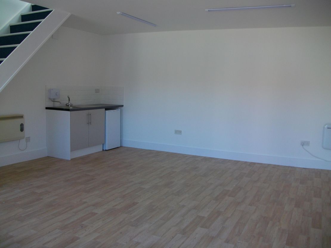 Unit 8 Crouchmans Yard Business Centre, Off Poynters Lane, Great Wakering, Essex, SS3 9TS