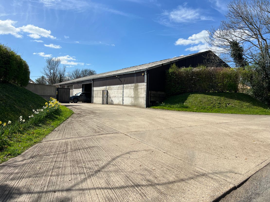 Hill Farm Lane, Codmore Hill, Pulborough, West Sussex, RH20 1BW