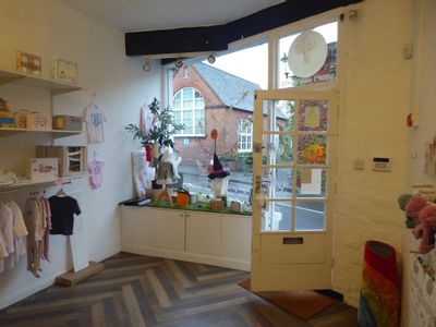 Property Image for Shop 1, Abacus House, Cranbrook Road, Hawkhurst, TN18 4AR