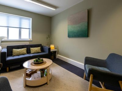 Property Image for Riverside House, River Lawn Road, Tonbridge, TN9 1EP