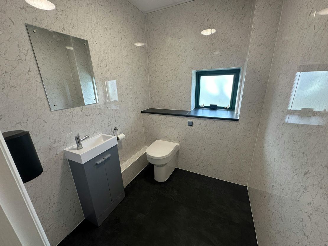 3 Hurlands Business Centre, Hurlands Close, Farnham, GU9 9JE