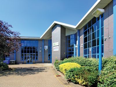 Property Image for First Floor 5 Silver Court, Watchmead, Welwyn Garden City, Hertfordshire, AL7 1TS