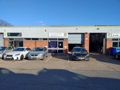 Property Image for 8 Mundells Court, Welwyn Garden City, Hertfordshire, AL7 1EN