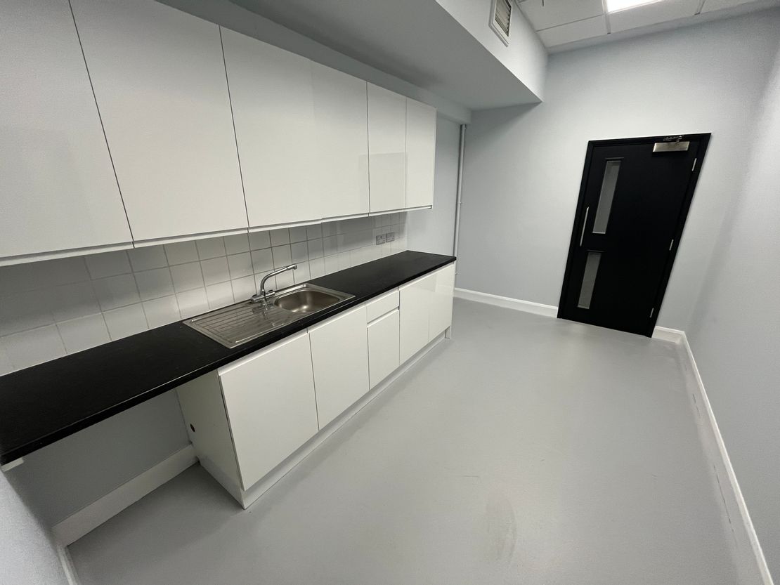 The Business Centre, Brookmans Business Park, Brookmans Park, Potters Bar, Hertfordshire, AL9 6NE