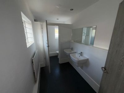 Property Image for Riverdale House, Wheathampstead, Hertfordshire, AL4 8BB
