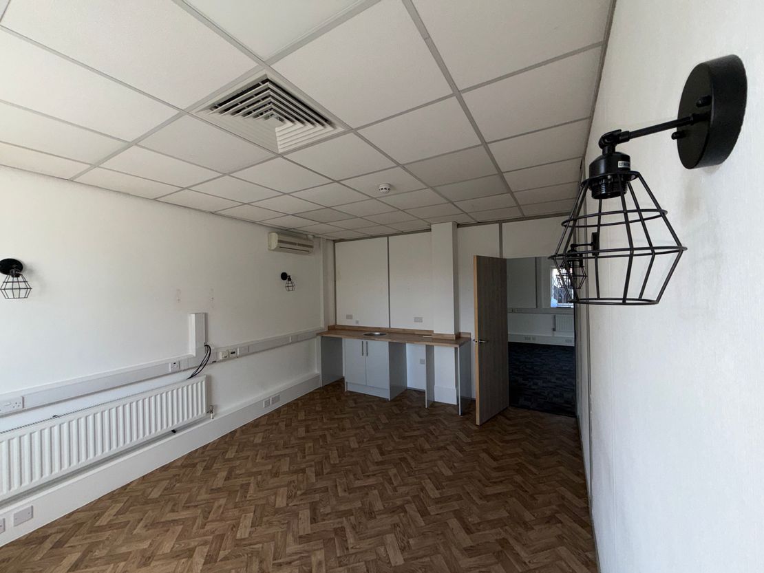 Riverdale House, Wheathampstead, Hertfordshire, AL4 8BB