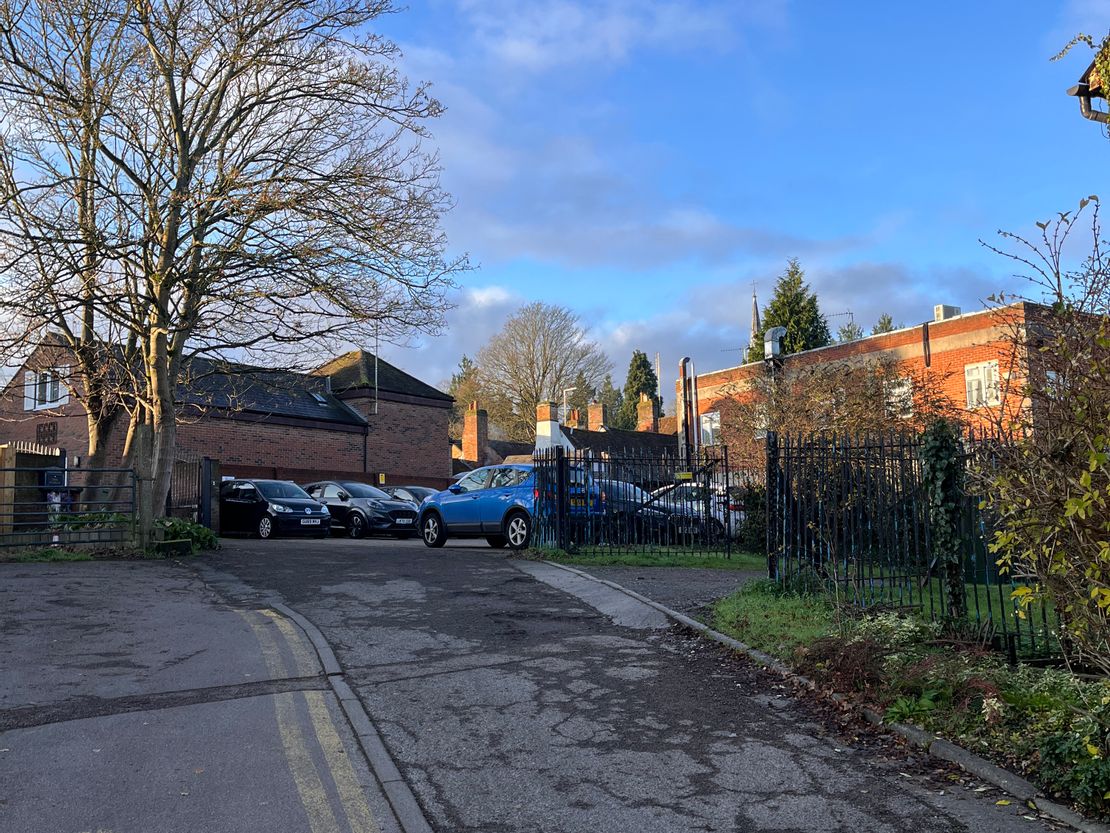 Riverdale House, Wheathampstead, Hertfordshire, AL4 8BB