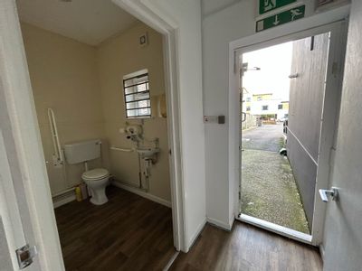 Property Image for 322 London Road, Waterlooville, Hampshire, PO7 7DU