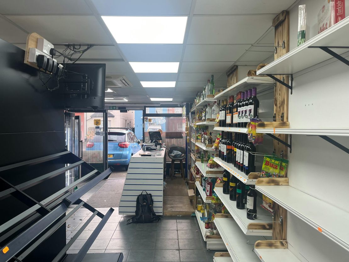 105 Victoria Road, Romford, RM1 2LX