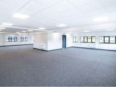 Property Image for 20 Chapman Way, Tunbridge Wells, TN2 3EF
