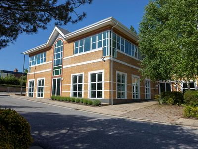 Property Image for Unit 3 Turnhams Green, Pinsents Lane, Reading, RG31 4UH