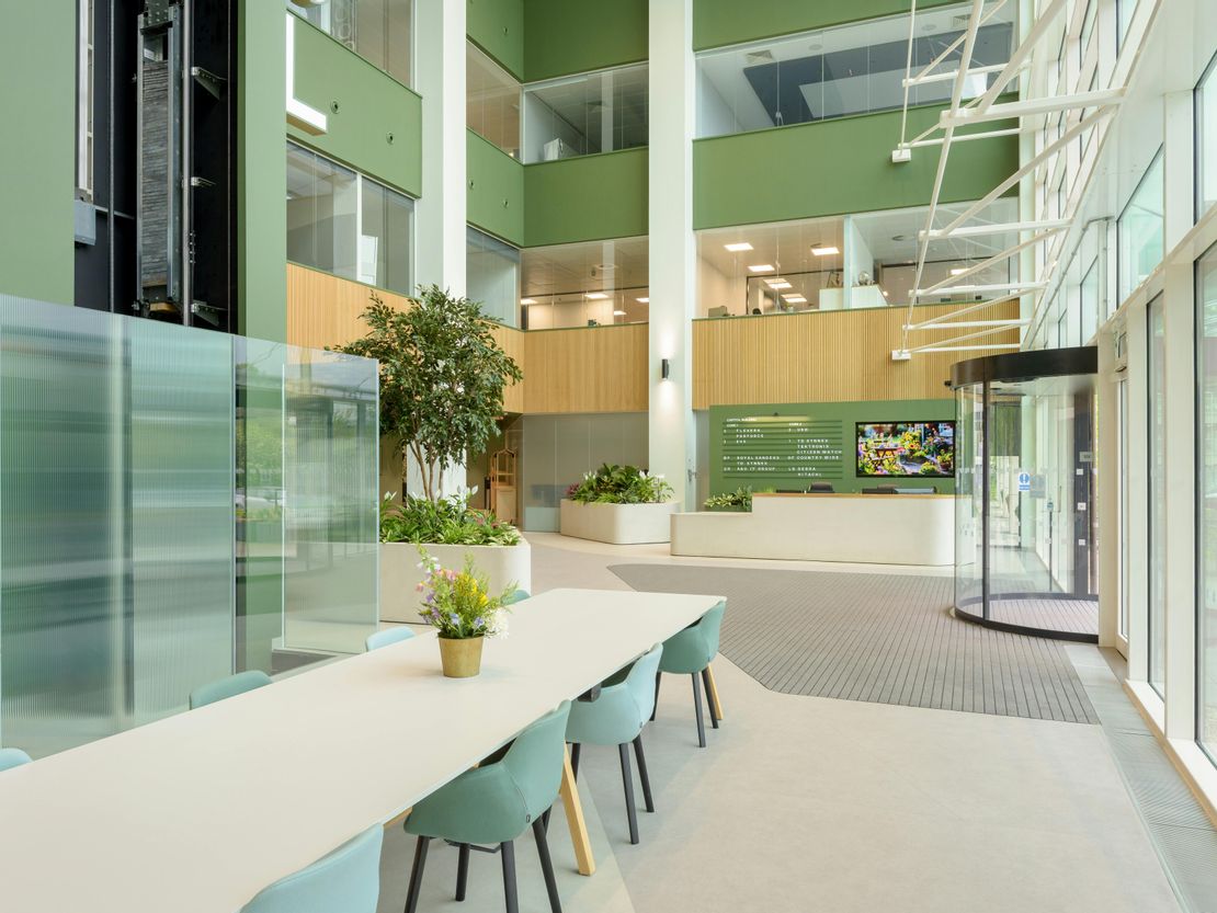 Capitol, Oldbury, Bracknell, RG12 8FZ