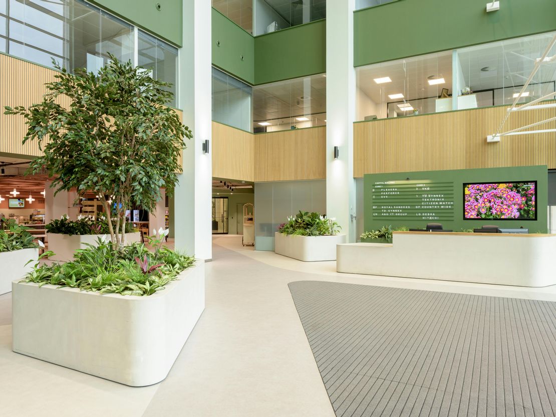 Capitol, Oldbury, Bracknell, RG12 8FZ