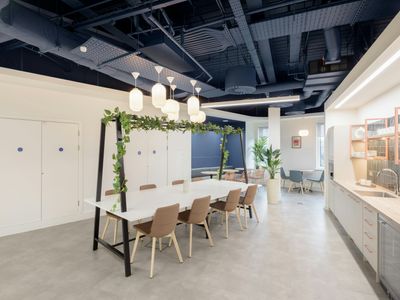 Property Image for Phoenix, 1 Station Hill, Reading, RG1 1NB