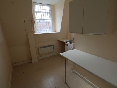 Property Image for 30 Castle Street, Hinckley, Leicestershire, LE10 1DB