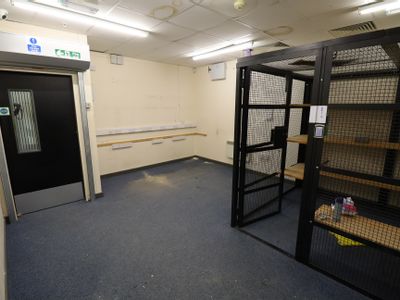 Property Image for 30 Castle Street, Hinckley, Leicestershire, LE10 1DB