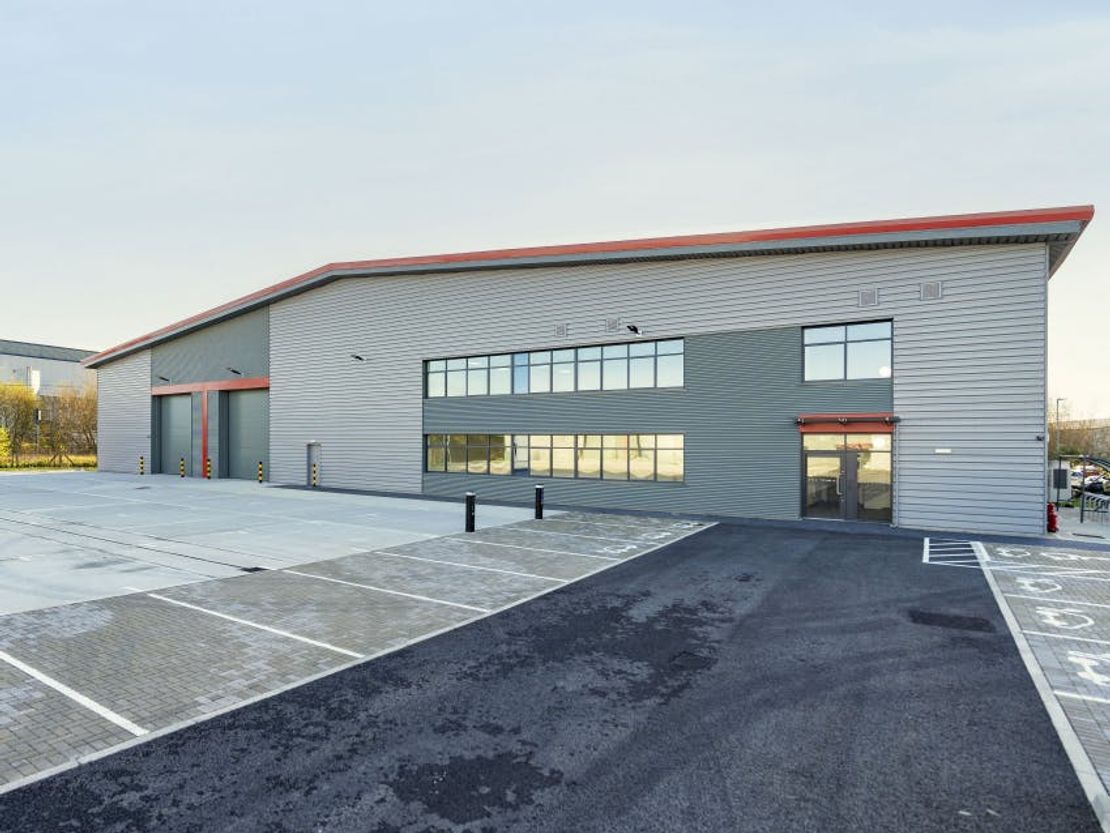 Unit 2 Tavis House Business Centre, Bingley Road, Hoddesdon, EN11 0NX
