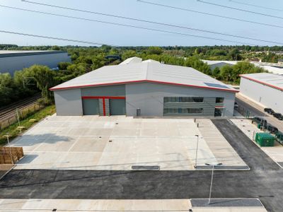 Property Image for Unit 2 Tavis House Business Centre, Bingley Road, Hoddesdon, EN11 0NX