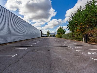 Property Image for Unit 2, Woodside Industrial Estate, Humphrys Road, Dunstable, LU5 4TP