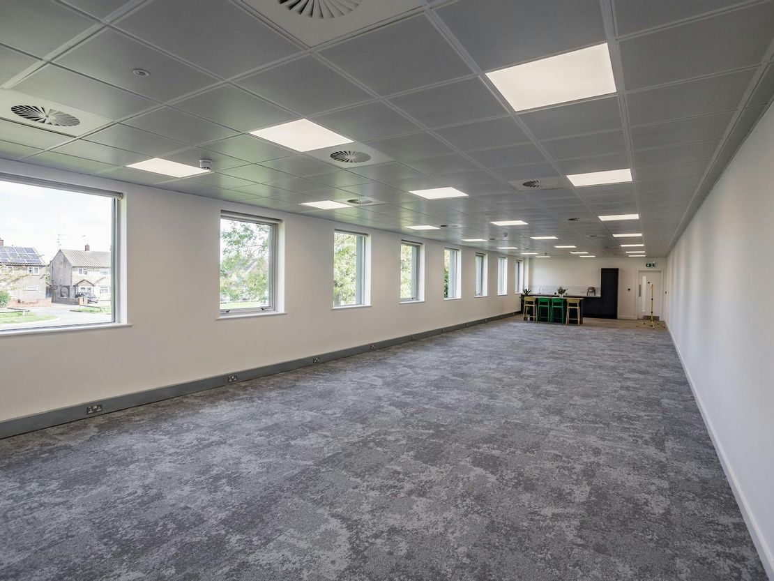 Unit 2, Woodside Industrial Estate, Humphrys Road, Dunstable, LU5 4TP