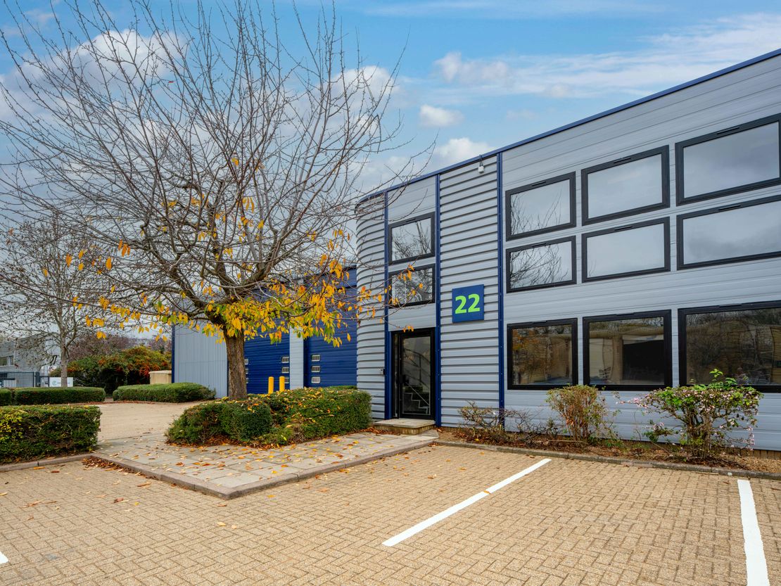 Unit 22 Plover Close, Interchange Park, Newport Pagnell, MK16 9PS