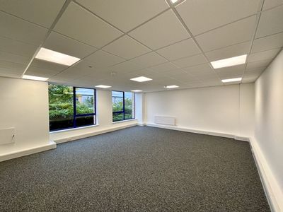 Property Image for 7 Caxton Park, Caxton Road, Bedford, MK41 0TY