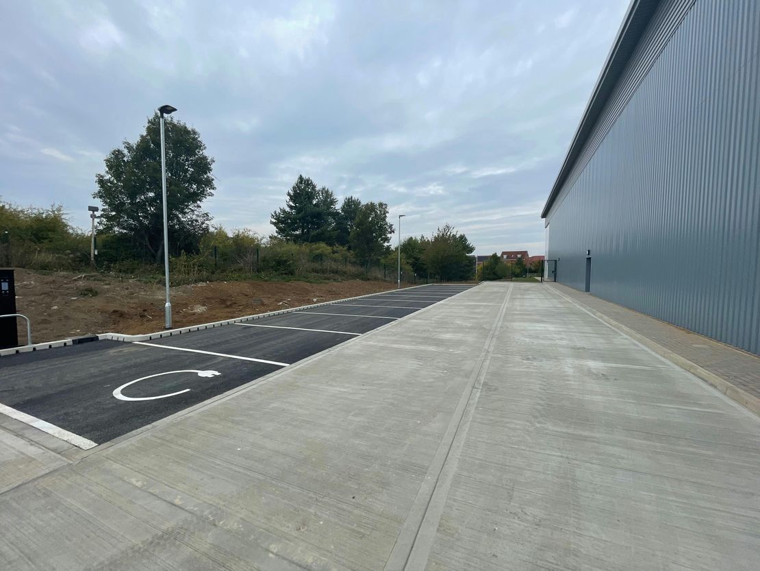 Unit E, A41 Connect, Westfield Road, Pitstone, LU7 9GX