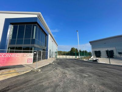 Property Image for Unit E, A41 Connect, Westfield Road, Pitstone, LU7 9GX