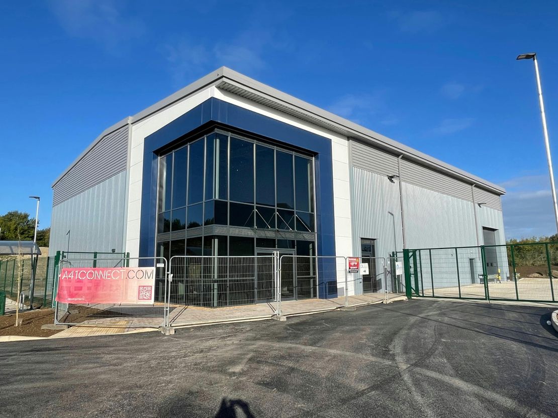 Unit E, A41 Connect, Westfield Road, Pitstone, LU7 9GX