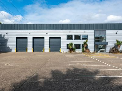 Property Image for Unit 36 Woodside Industrial Estate, Verey Road, Dunstable, LU5 4TT